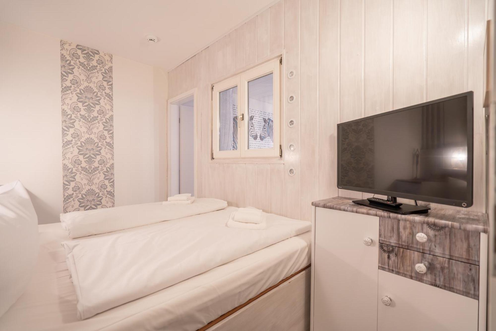 Kaminflair Apartment อัลเทอเนา ภายนอก รูปภาพ